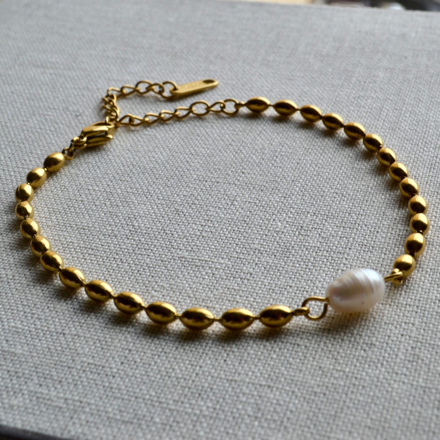 Cou Pearl Bracelet