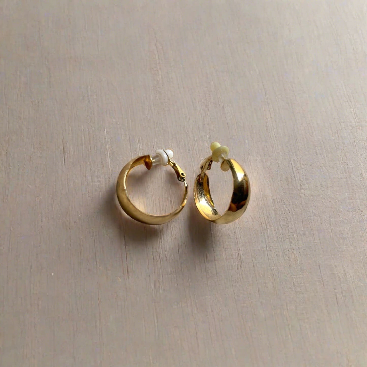 Bolde Clip On Earrings